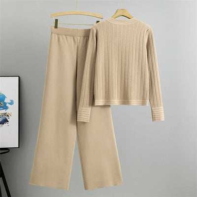 Lys – Elegant Two-Piece Knit Set