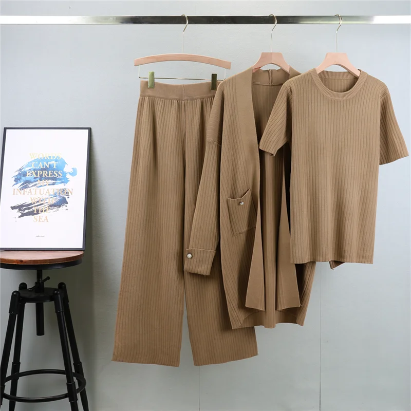 Carmen – Three-Piece Knitted Set with Long Cardigan