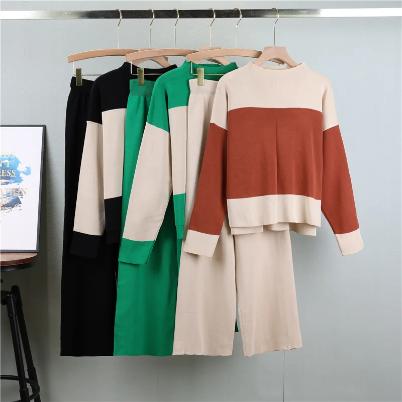 Charlotte – Two-Piece Knit Set in Western Style with Sweater & Pants
