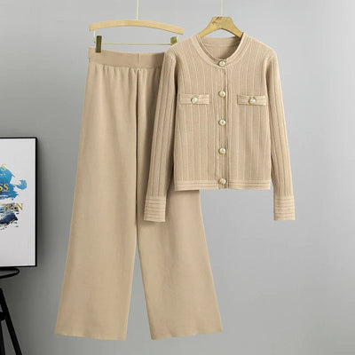 Lys – Elegant Two-Piece Knit Set